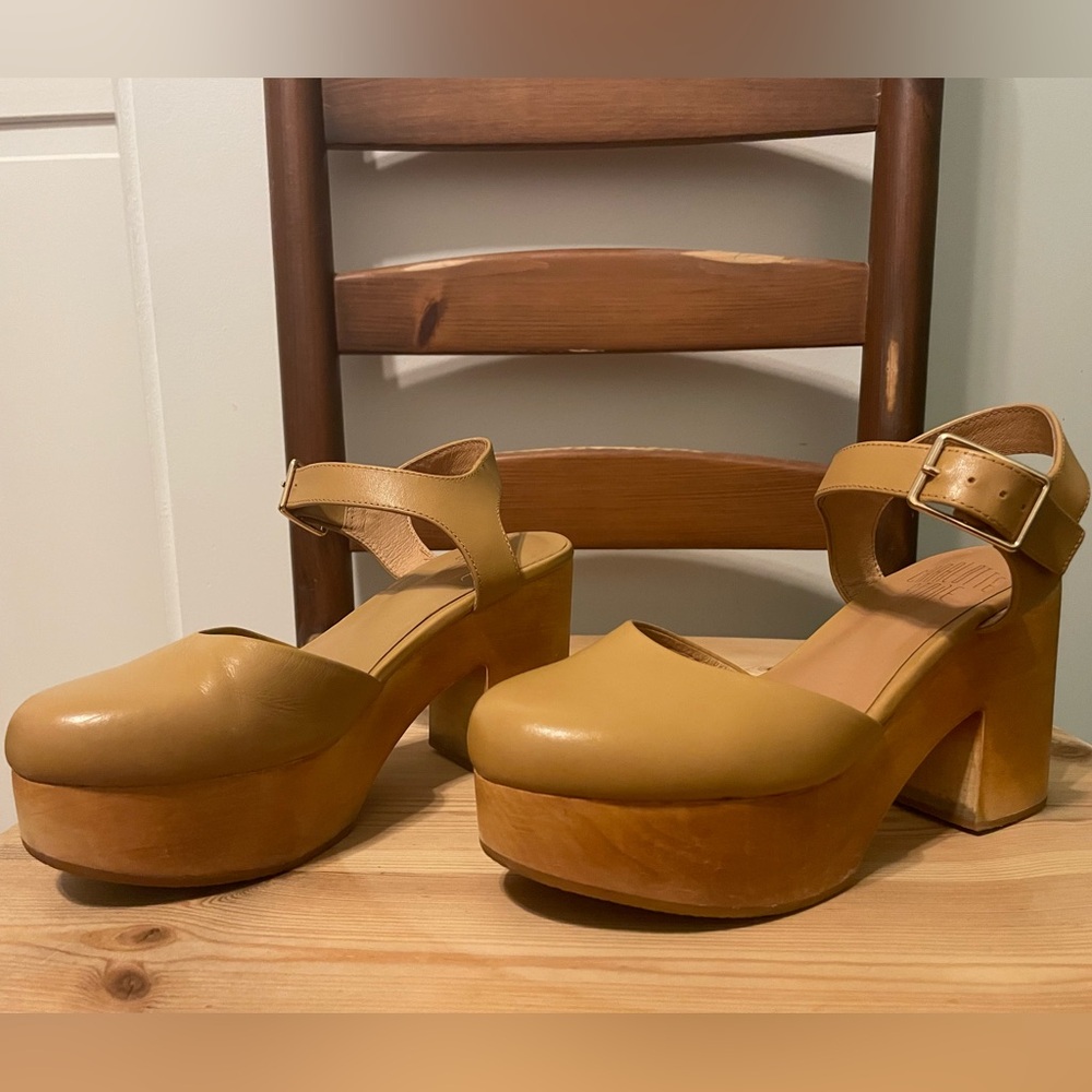 CHARLOTTE STONE SAL IN NUDE - LEATHER AND WOOD BLOCK HEEL SIZE 7